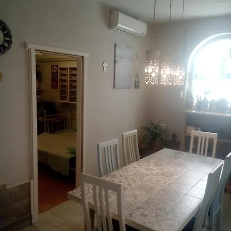 Tammy Apartment